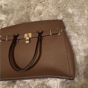 Elegant Brown Handbag/briefcase
